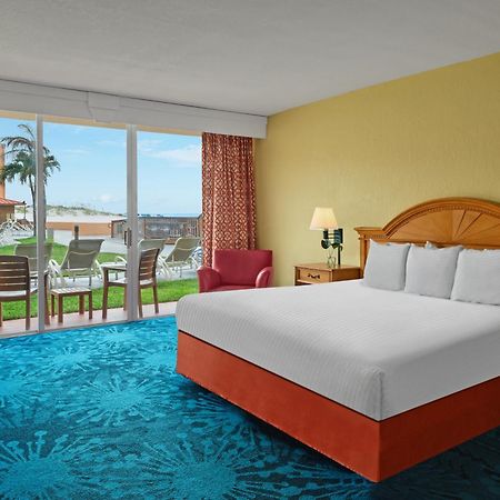 Dolphin Beach Resort St. Pete Beach Exterior foto