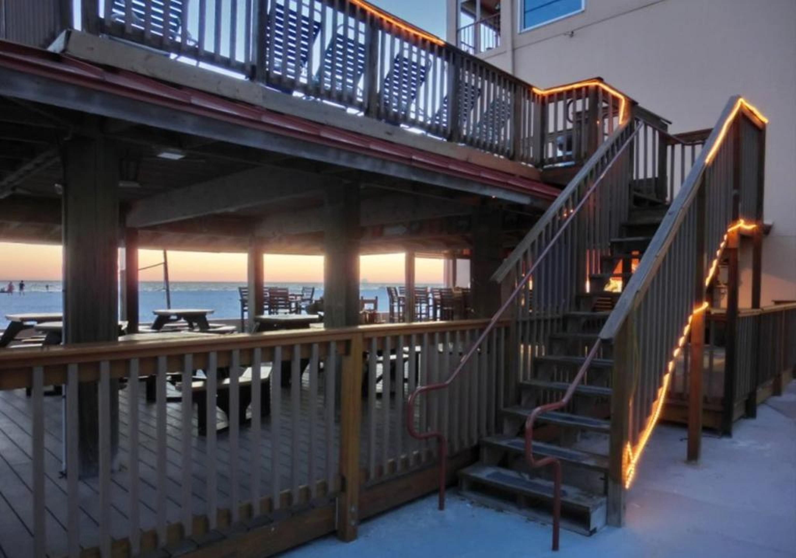 Dolphin Beach Resort St. Pete Beach Exterior foto