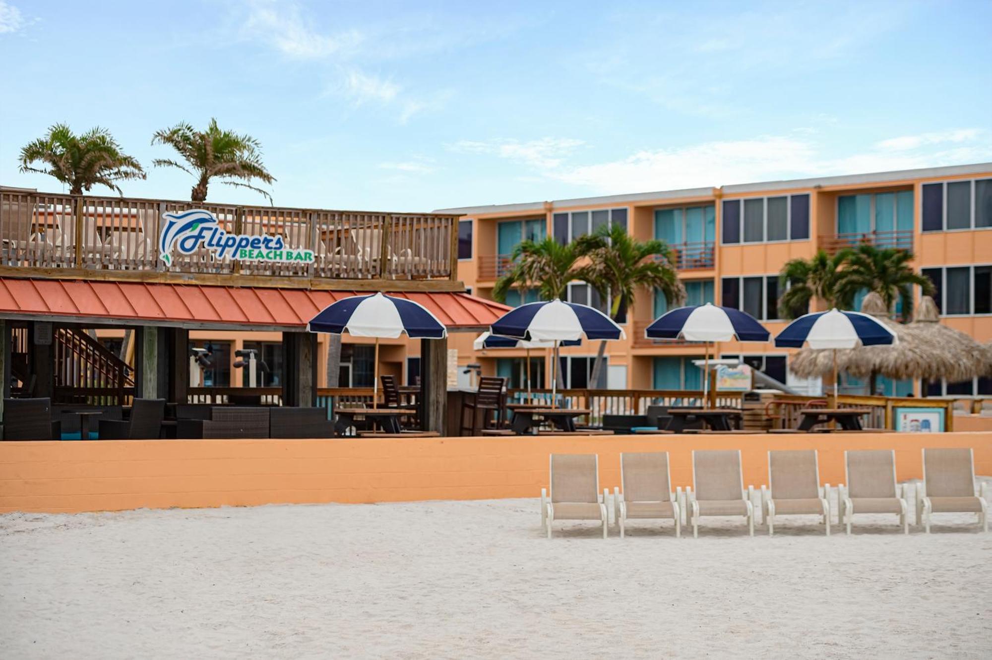 Dolphin Beach Resort St. Pete Beach Exterior foto