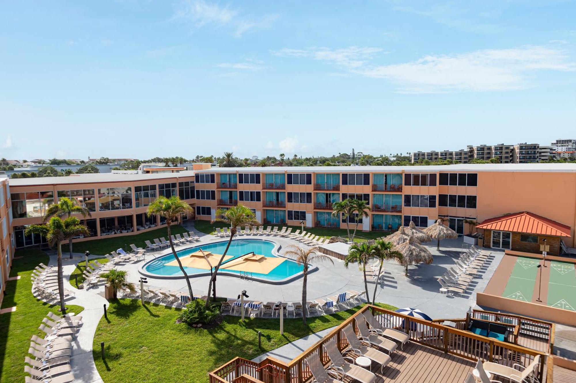 Dolphin Beach Resort St. Pete Beach Exterior foto