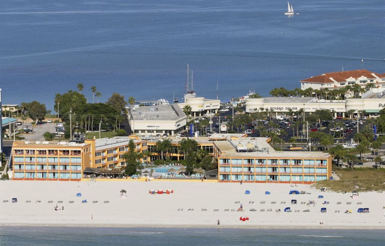 Dolphin Beach Resort St. Pete Beach Exterior foto